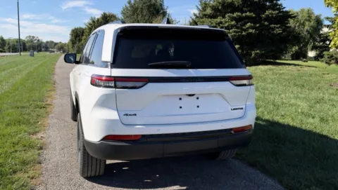 Another view of 2023 Jeep Grand Cherokee Limited for sale in Noblesville, IN at Noblesville Imports