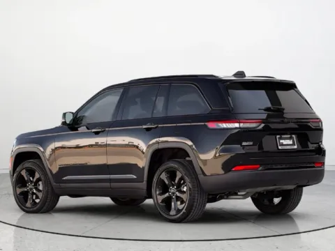 Another view of 2023 Jeep Grand Cherokee Limited for sale in Noblesville, IN at Noblesville Imports