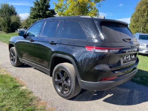 Another view of 2023 Jeep Grand Cherokee Limited for sale in Noblesville, IN at Noblesville Imports