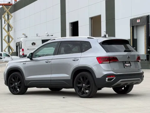 More photos of 2023 Volkswagen Taos 1.5T SE at Noblesville Imports, IN