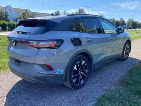 More photos of 2021 Volkswagen ID.4 Pro S at Noblesville Imports, IN