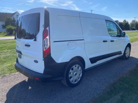 More photos of 2022 Ford Transit Connect XL at Noblesville Imports, IN