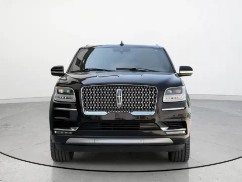 More photos of 2021 Lincoln Navigator L Reserve at Noblesville Imports, IN