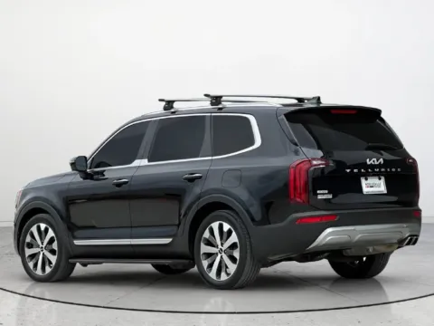 More photos of 2022 Kia Telluride SX at Noblesville Imports, IN