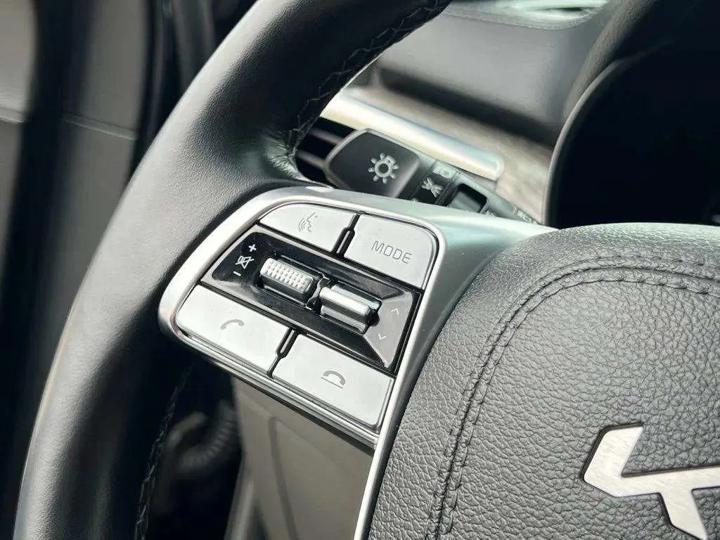 2022 Kia Telluride SX - Photo 26