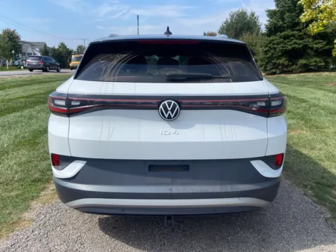 More photos of 2021 Volkswagen ID.4 1st Edition at Noblesville Imports, IN