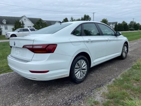 More photos of 2019 Volkswagen Jetta 1.4T S at Noblesville Imports, IN