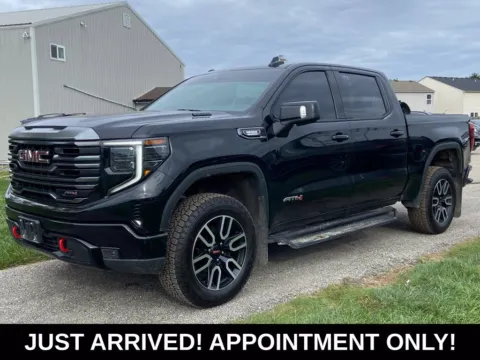 Black 2022 GMC Sierra 1500 AT4 for sale in Noblesville, IN