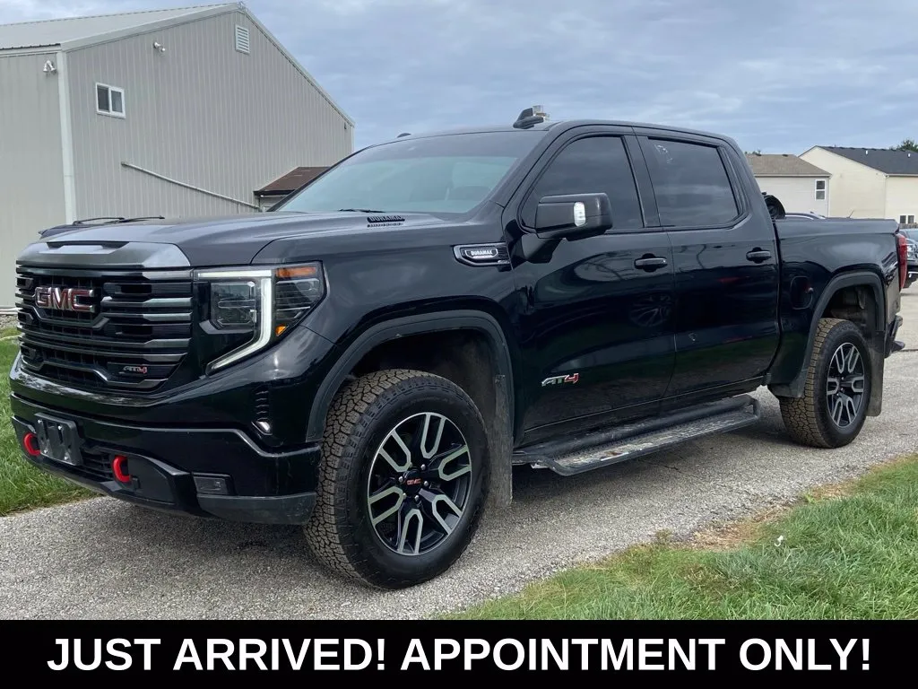 Black 2022 GMC Sierra 1500 AT4 for sale in Noblesville, IN