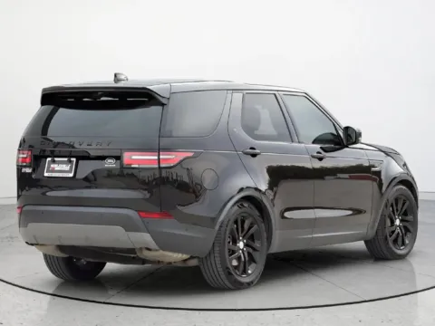 Photos of 2018 Land Rover Discovery HSE for sale in Noblesville, IN at Noblesville Imports