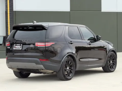 Photos of 2018 Land Rover Discovery HSE for sale in Noblesville, IN at Noblesville Imports