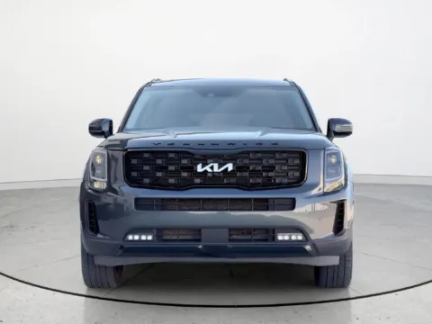 More photos of 2022 Kia Telluride SX at Noblesville Imports, IN