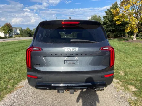 More photos of 2022 Kia Telluride SX at Noblesville Imports, IN