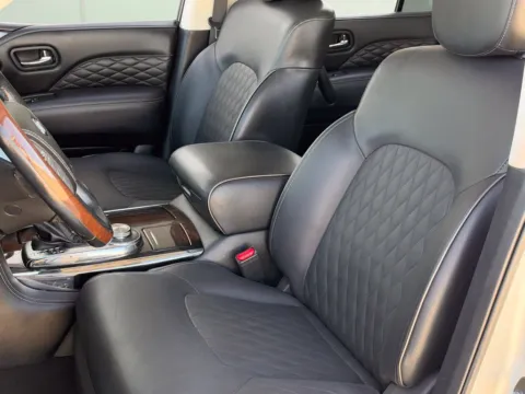 More photos of 2019 INFINITI QX80 LUXE at Noblesville Imports, IN