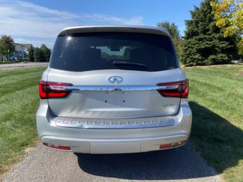 More photos of 2019 INFINITI QX80 LUXE at Noblesville Imports, IN