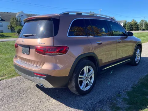 More photos of 2022 Mercedes-Benz GLB 250 at Noblesville Imports, IN