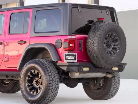 More photos of 2021 Jeep Wrangler Unlimited Rubicon at Noblesville Imports, IN