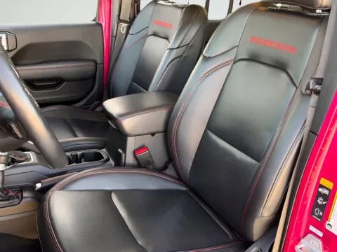 More photos of 2021 Jeep Wrangler Unlimited Rubicon at Noblesville Imports, IN