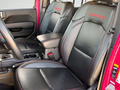 More photos of 2021 Jeep Wrangler Unlimited Rubicon at Noblesville Imports, IN