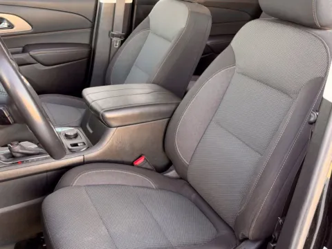 More photos of 2018 Chevrolet Traverse LT at Noblesville Imports, IN