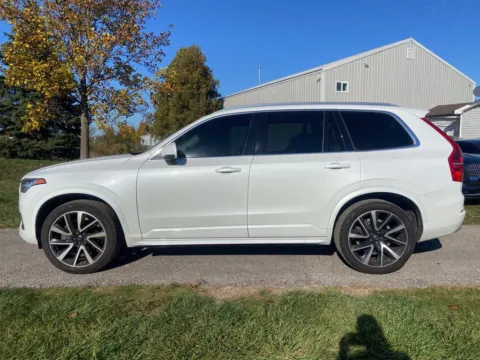 Photos of 2022 Volvo XC90 T6 Momentum for sale in Noblesville, IN at Noblesville Imports