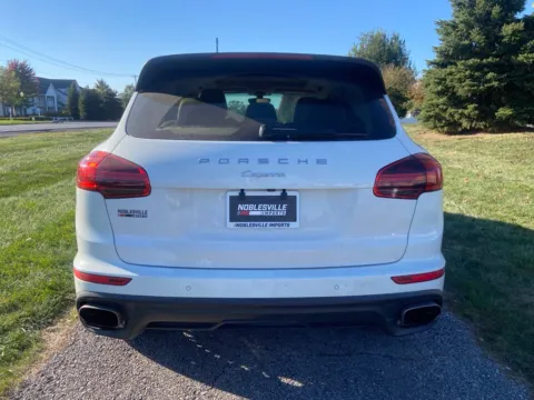 More photos of 2017 Porsche Cayenne at Noblesville Imports, IN