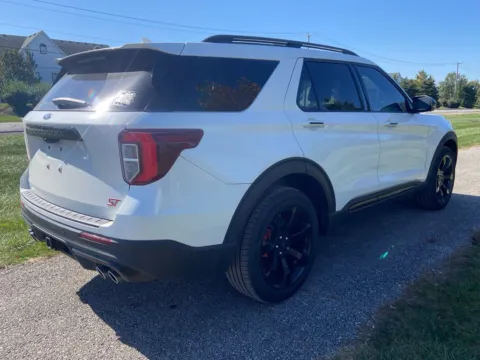 More photos of 2020 Ford Explorer ST at Noblesville Imports, IN