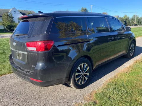 More photos of 2018 Kia Sedona SX at Noblesville Imports, IN