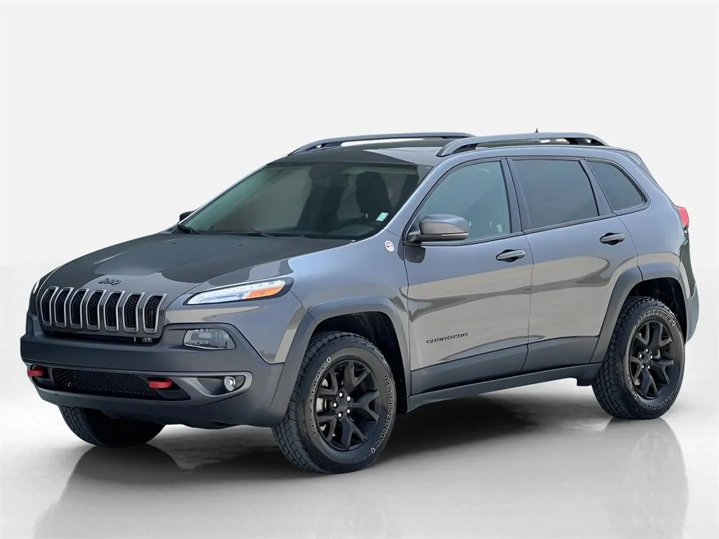 Used 2018 Jeep Cherokee Trailhawk for sale in Noblesville, IN at