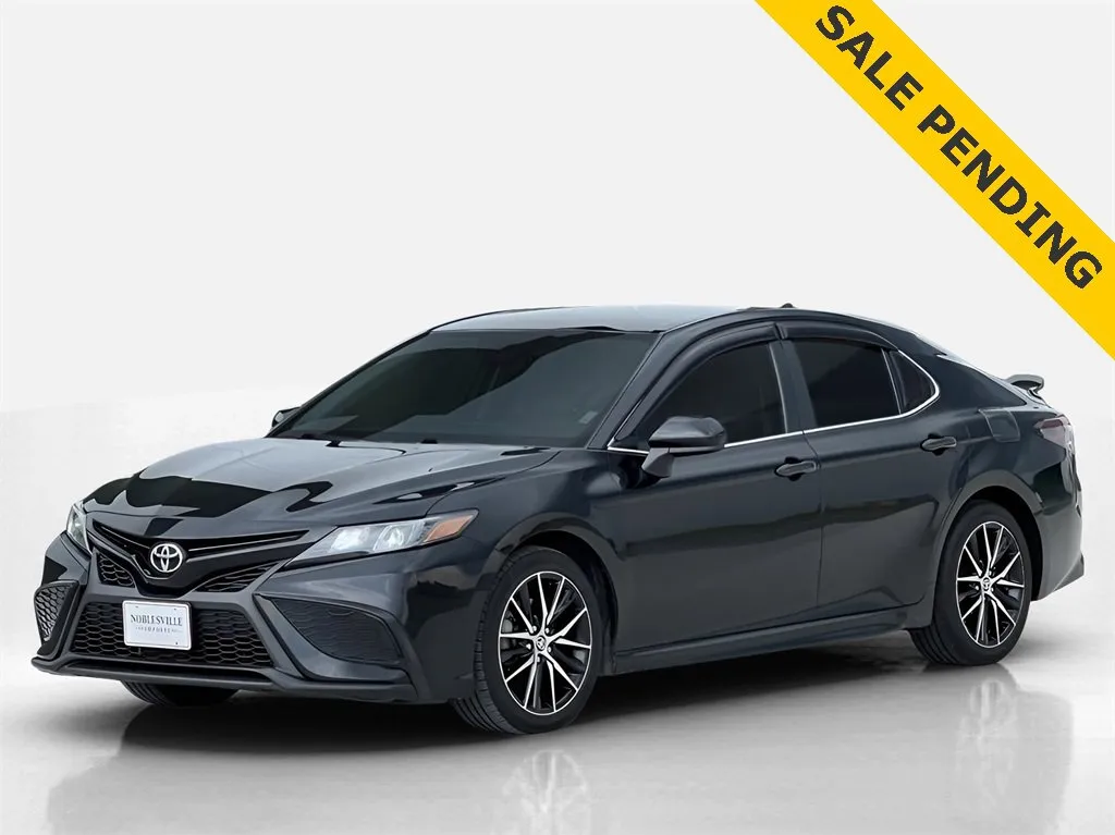 2021 Toyota Camry SE for sale in Noblesville, IN