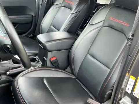More photos of 2019 Jeep Wrangler Unlimited Rubicon at Noblesville Imports, IN