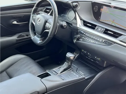 Another view of 2019 Lexus ES 350 for sale in Noblesville, IN at Noblesville Imports