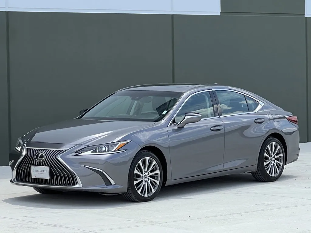 2019 Lexus ES