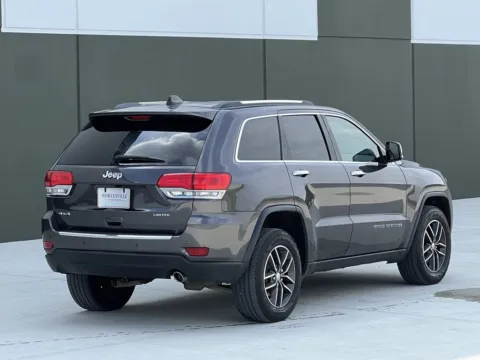 More photos of 2017 Jeep Grand Cherokee Limited at Noblesville Imports, IN