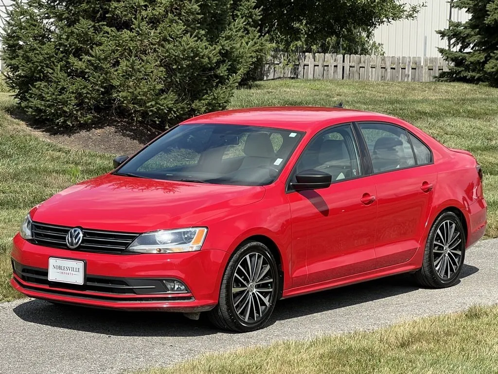 2016 Volkswagen Jetta Sedan 1.8T Sport for sale in Noblesville, IN