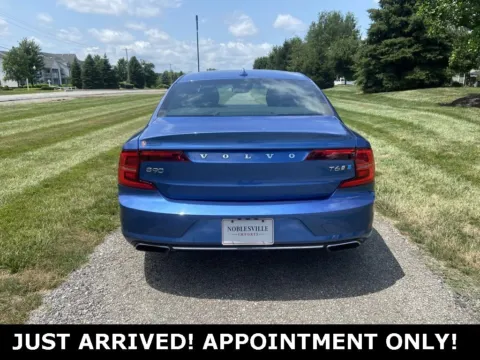 More photos of 2020 Volvo S90 R-Design at Noblesville Imports, IN