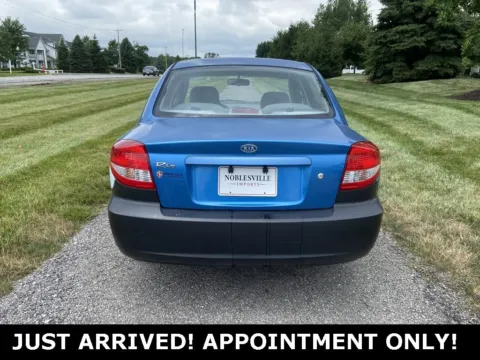 More photos of 2003 Kia Rio at Noblesville Imports, IN