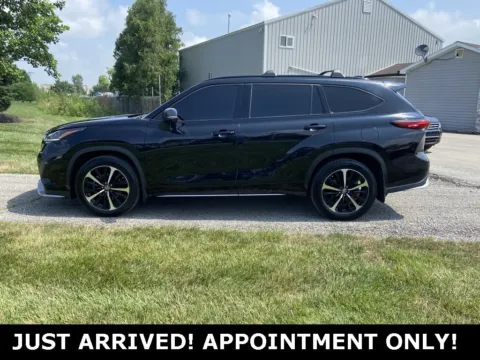 Photos of 2022 Toyota Highlander XSE for sale in Noblesville, IN at Noblesville Imports