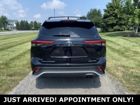 More photos of 2022 Toyota Highlander XSE at Noblesville Imports, IN