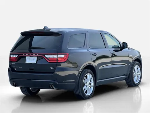 More photos of 2022 Dodge Durango R/T at Noblesville Imports, IN
