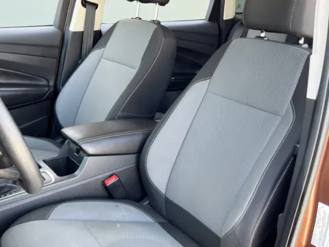 More photos of 2017 Ford Escape SE at Noblesville Imports, IN