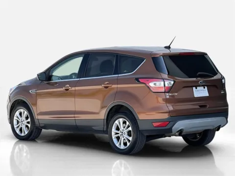 Photos of 2017 Ford Escape SE for sale in Noblesville, IN at Noblesville Imports