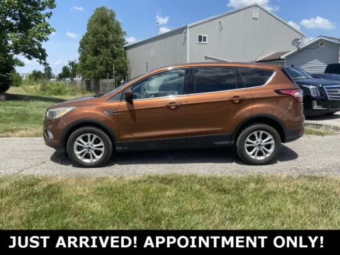 Photos of 2017 Ford Escape SE for sale in Noblesville, IN at Noblesville Imports