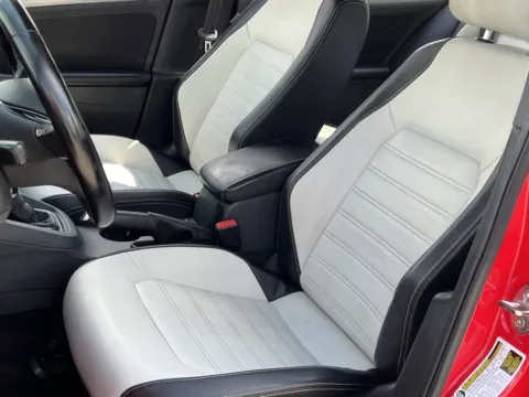More photos of 2016 Volkswagen Jetta Sedan 1.8T Sport at Noblesville Imports, IN