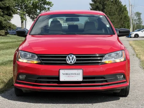 More photos of 2016 Volkswagen Jetta Sedan 1.8T Sport at Noblesville Imports, IN
