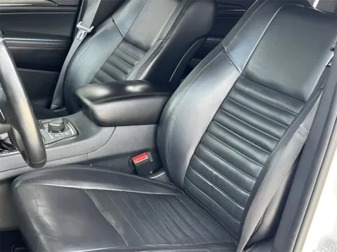 More photos of 2019 Jeep Grand Cherokee Limited X at Noblesville Imports, IN