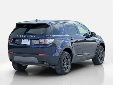 More photos of 2019 Land Rover Discovery Sport SE at Noblesville Imports, IN