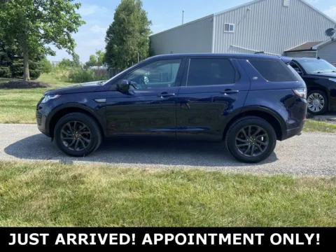 Photos of 2019 Land Rover Discovery Sport SE for sale in Noblesville, IN at Noblesville Imports
