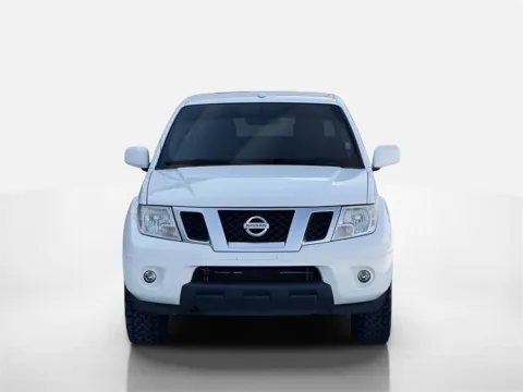 More photos of 2018 Nissan Frontier PRO-4X at Noblesville Imports, IN