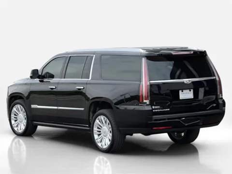 More photos of 2015 Cadillac Escalade ESV Platinum at Noblesville Imports, IN